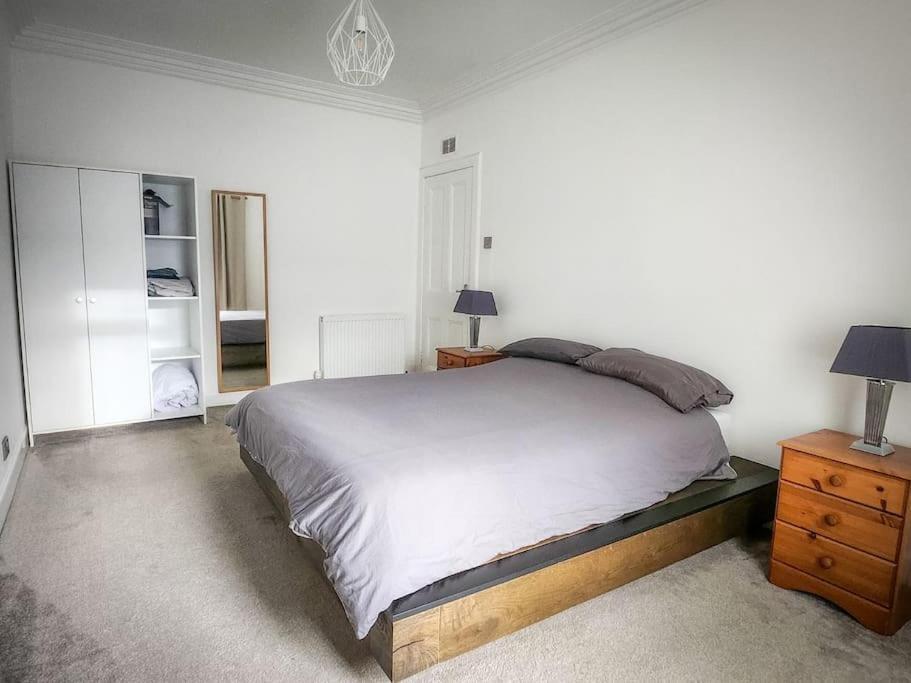 Central 2-Bedroom Bunglow With Double Sofa Bed Carnoustie Eksteriør billede