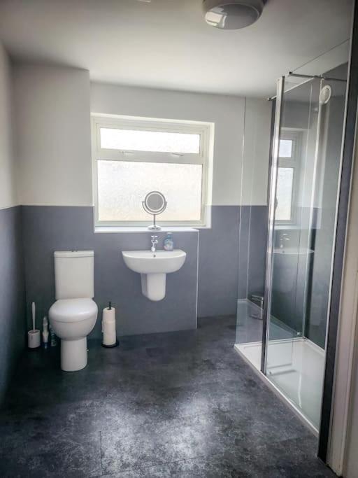Central 2-Bedroom Bunglow With Double Sofa Bed Carnoustie Eksteriør billede